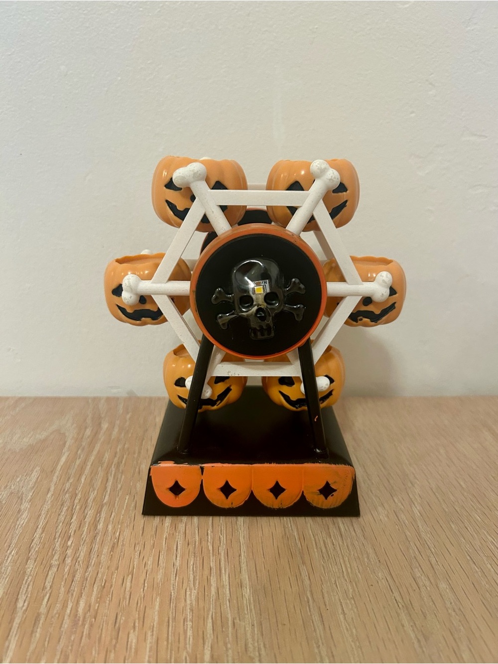 Halloween Pumpkin Ferris Wheel Tabletop Decor - Orange & Black